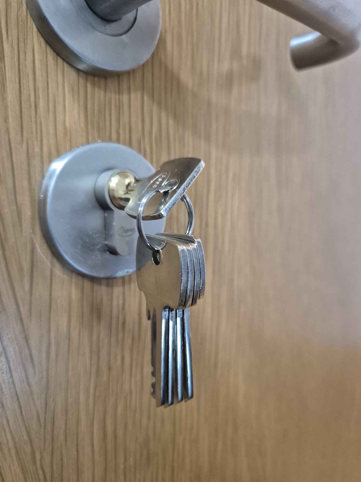 Emergency lockout — Liverpool City Centre 1am